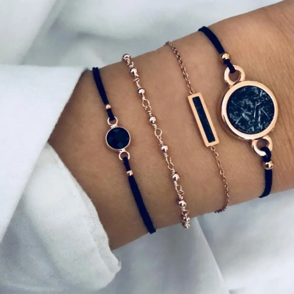 Elegant Gold Leaves Heart Pendant Cuff Bracelet Set