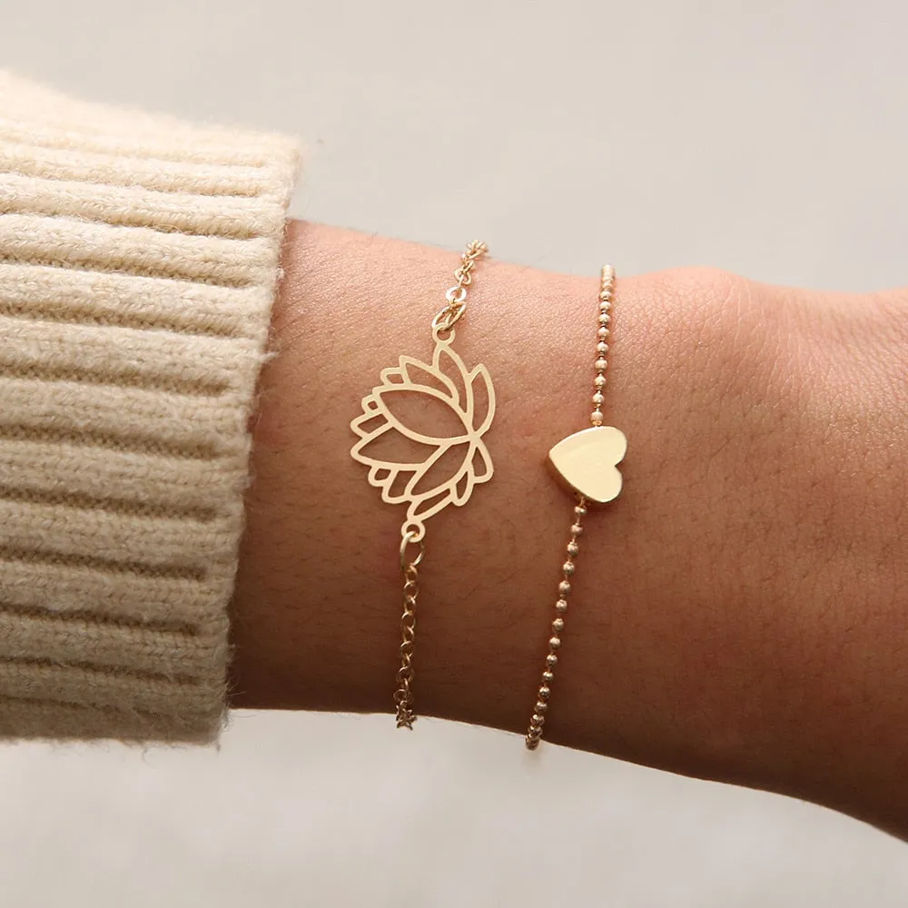 Elegant Gold Leaves Heart Pendant Cuff Bracelet Set