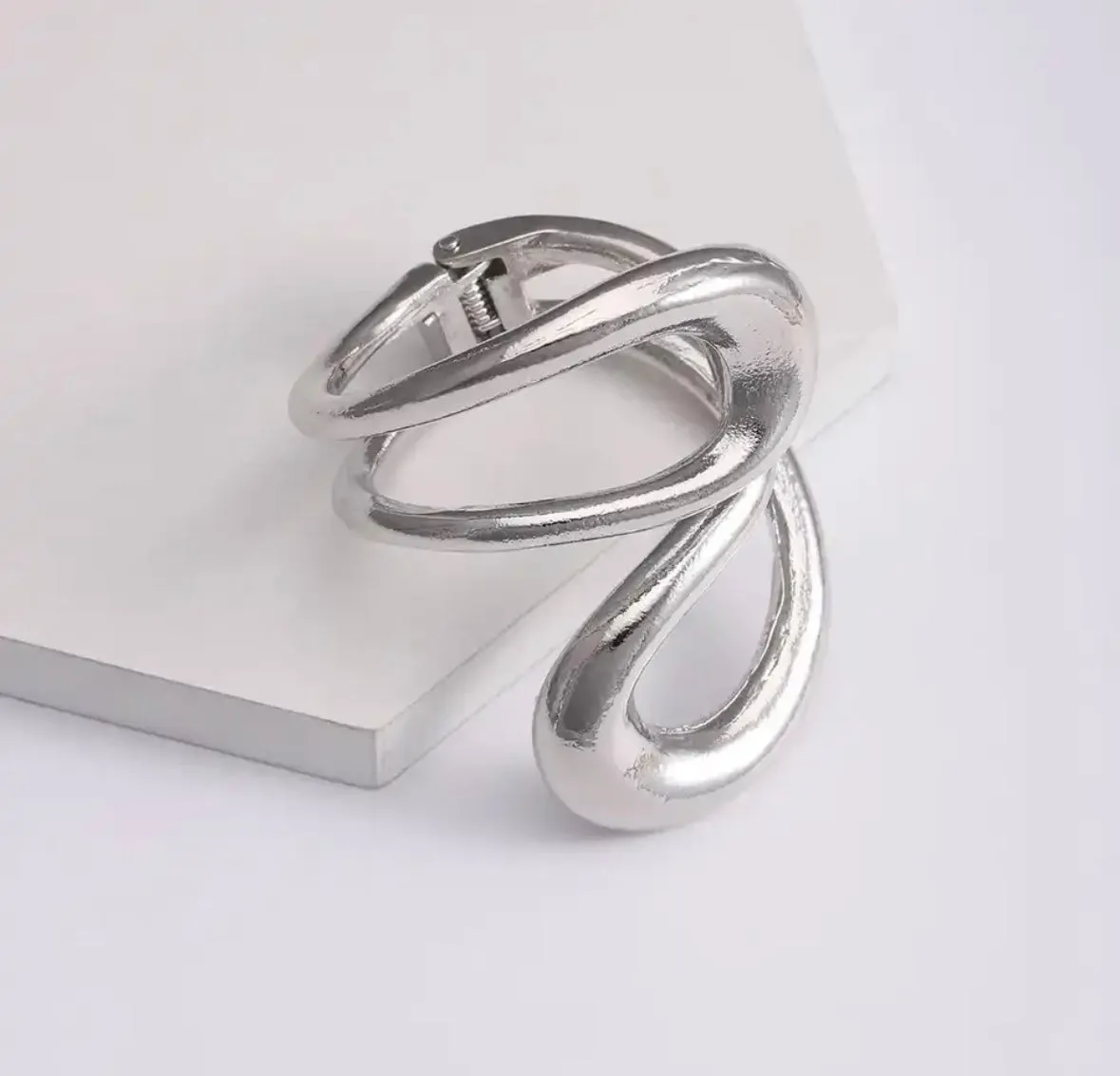 Twist bracelet